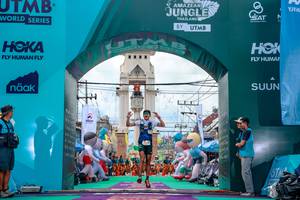 BIB: 
                            <button type="button" onclick="openModal(24869104)" class="btn btn-primary btn-sm float-right btn-popup" data-toggle="modal" data-target=".modal-high-quality">
                        <i class="fas fa-shopping-cart"></i> Add to Cart
                    </button>
                                            <button type="button" onclick="isThisMe(24869104, true)" class="btn btn-success btn-sm float-right btn-popup btn-isme hidden" data-toggle="tooltip" data-placement="bottom" title="นี่คือรูปของคุณใช่ไหม คลิกที่นี่เพื่อเอาเข้าอัลบั้ม">
                        <i class="fas fa-plus"></i> Add to album
                    </button>
                    <button type="button" onclick="isThisMe(24869104, false)" class="btn btn-warning btn-sm float-right btn-popup btn-isnotme hidden">
                        <i class="fas fa-ban"></i> Remove from album
                    </button>